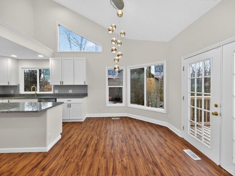 811 Wind Bluff Point, Springboro, OH 45066 Photo 7