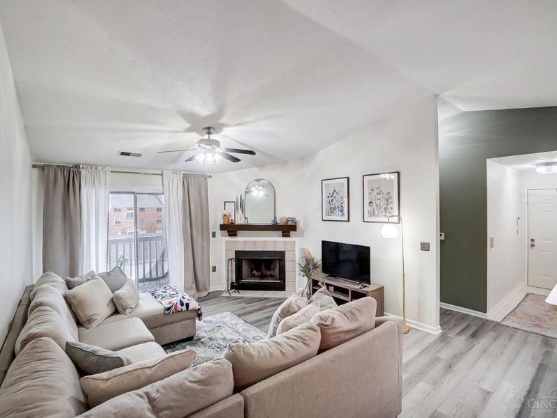 410 Carrington Lane, Unit 311, Loveland, OH 45140 Photo 7