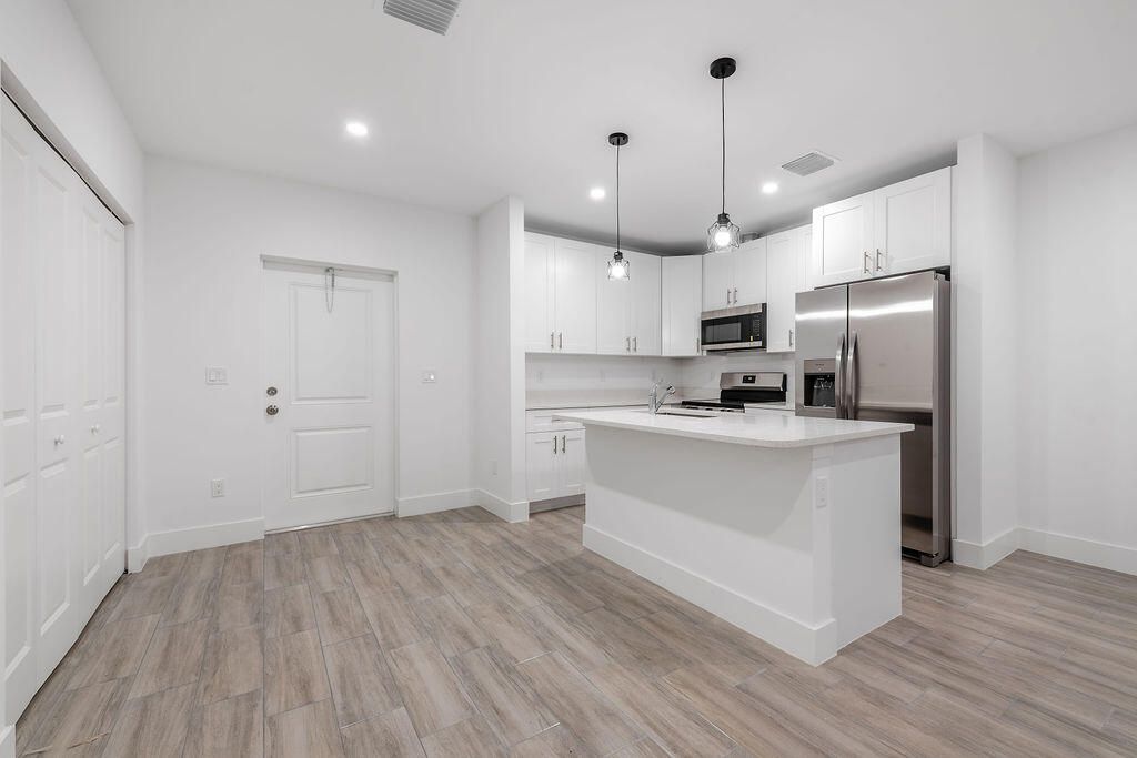 502 NW 13th Avenue, Boynton Beach, FL 33435 Photo