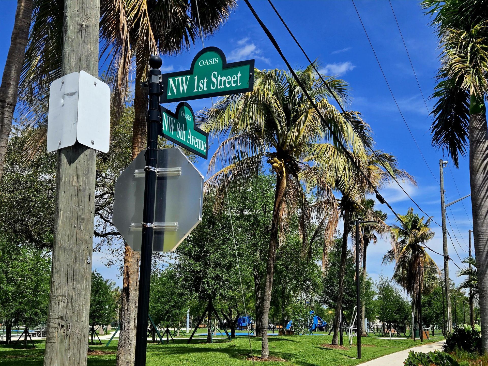 602 NW 1st Street, Dania Beach, FL 00000 Photo