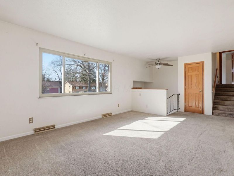 6050 Karl Road , Columbus, OH 43229 Photo 11