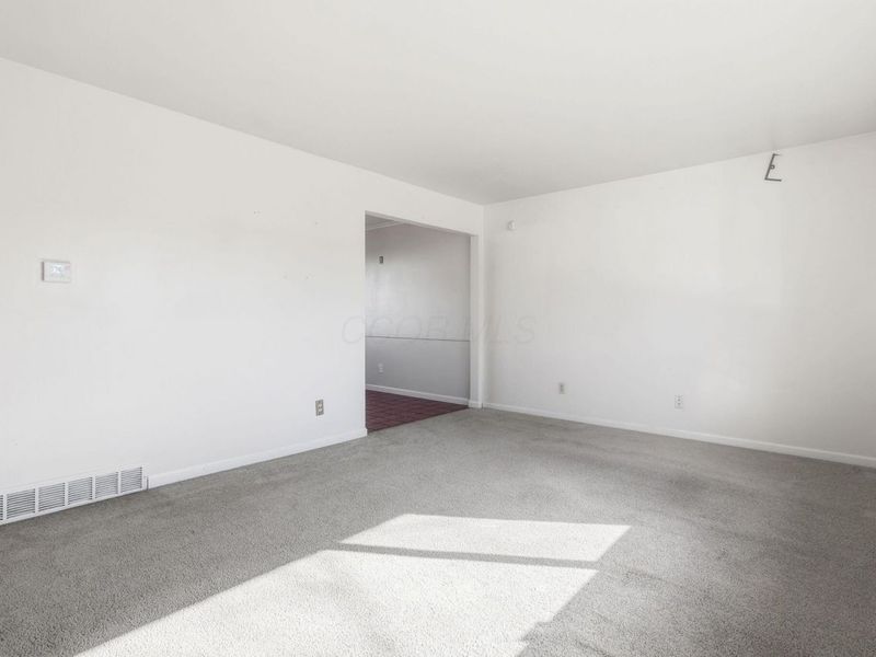 6050 Karl Road , Columbus, OH 43229 Photo 13