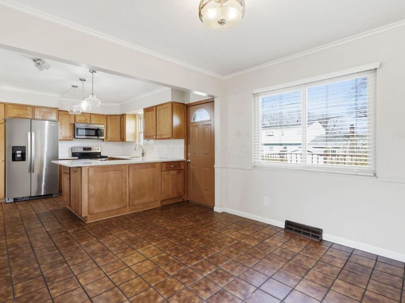 6050 Karl Road , Columbus, OH 43229 Photo 21