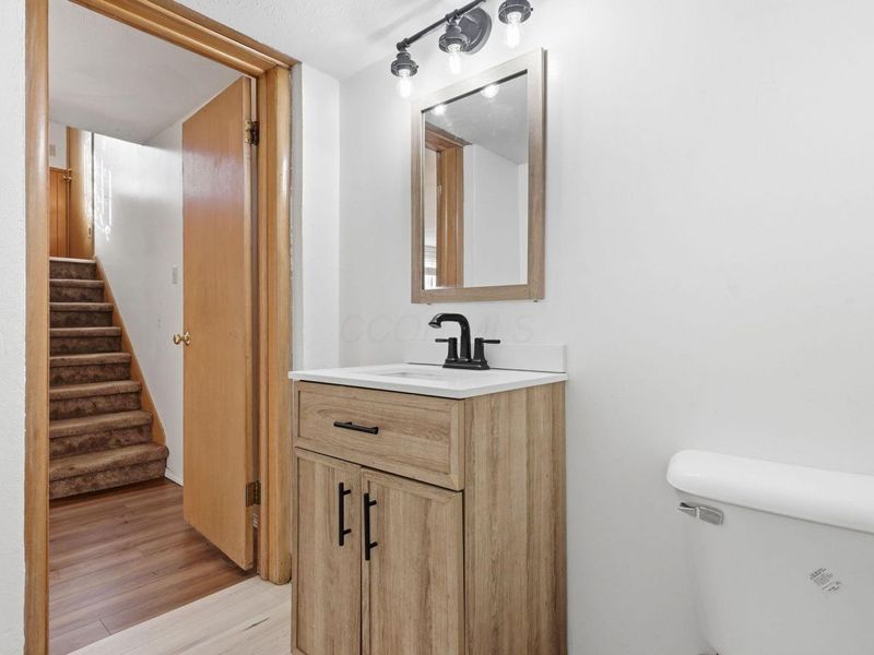 6050 Karl Road , Columbus, OH 43229 Photo 38