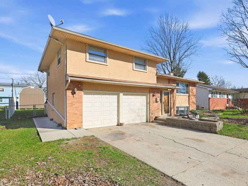 6050 Karl Road , Columbus, OH 43229 Photo 4