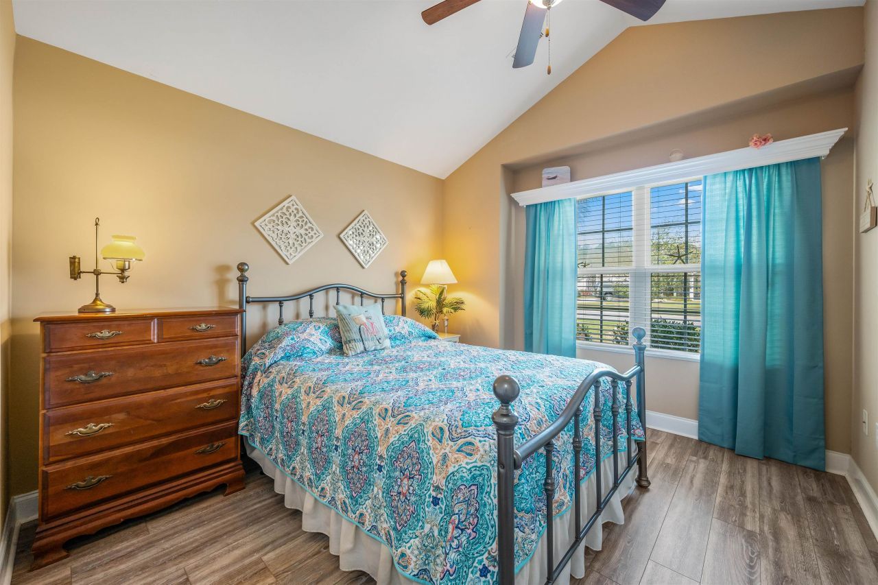 524 Shea Loop Photo 10