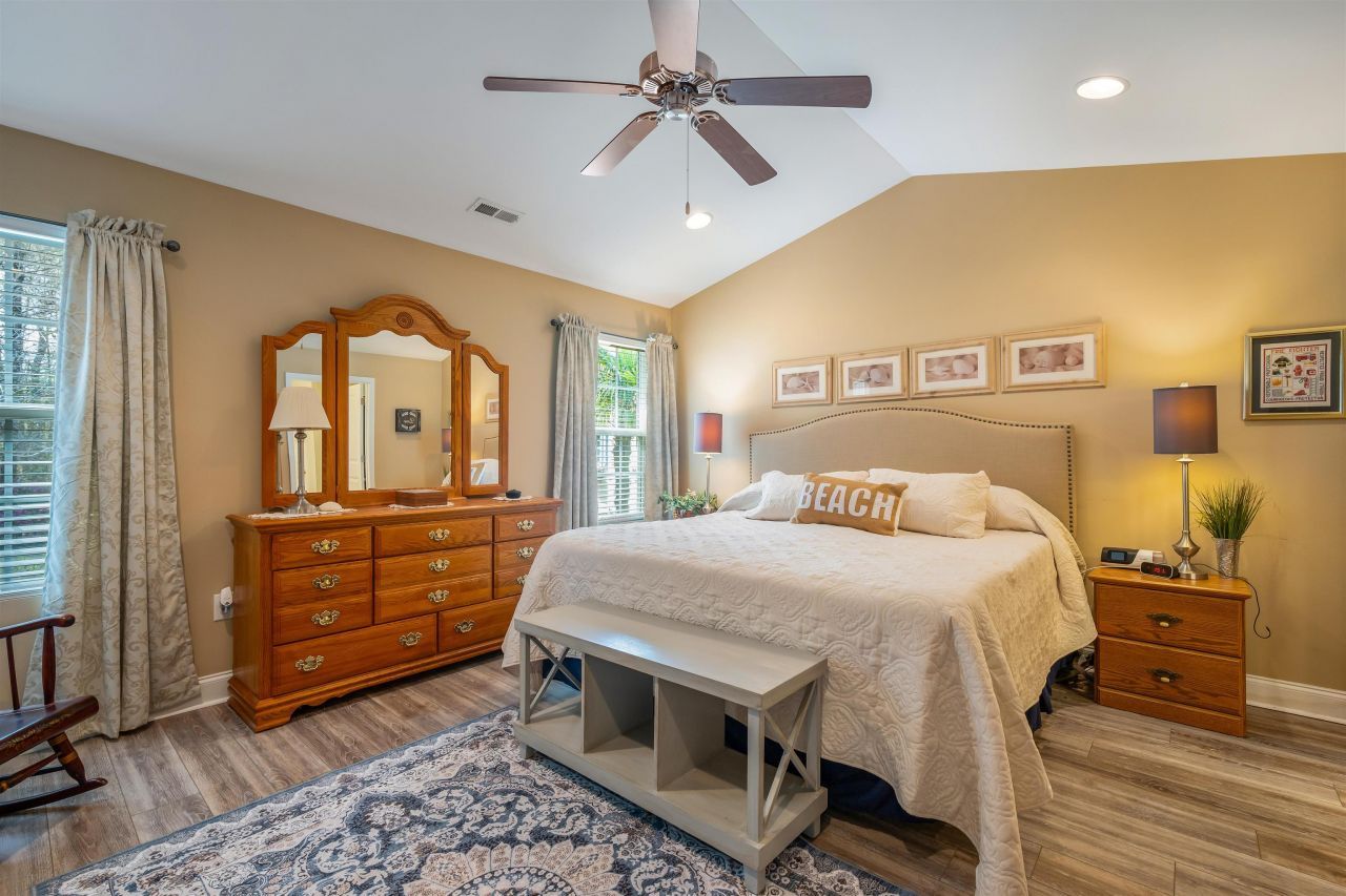 524 Shea Loop Photo 15