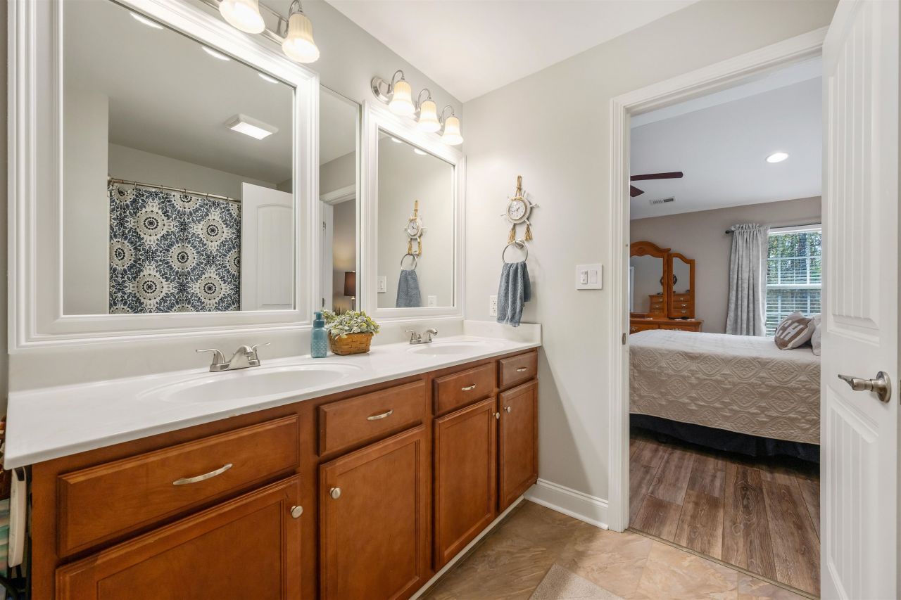 524 Shea Loop Photo 19