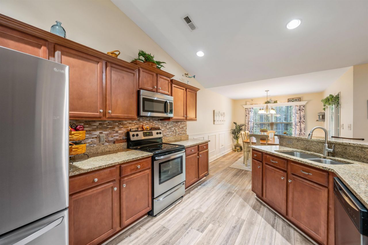 524 Shea Loop Photo 22