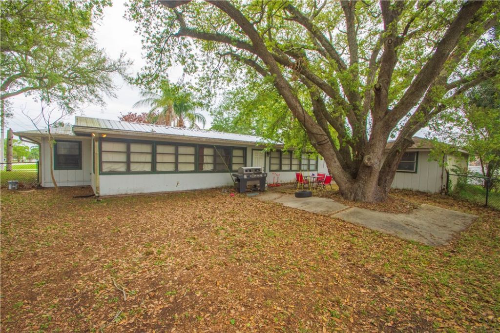 697 Barber Street, Sebastian, FL 32958 Photo