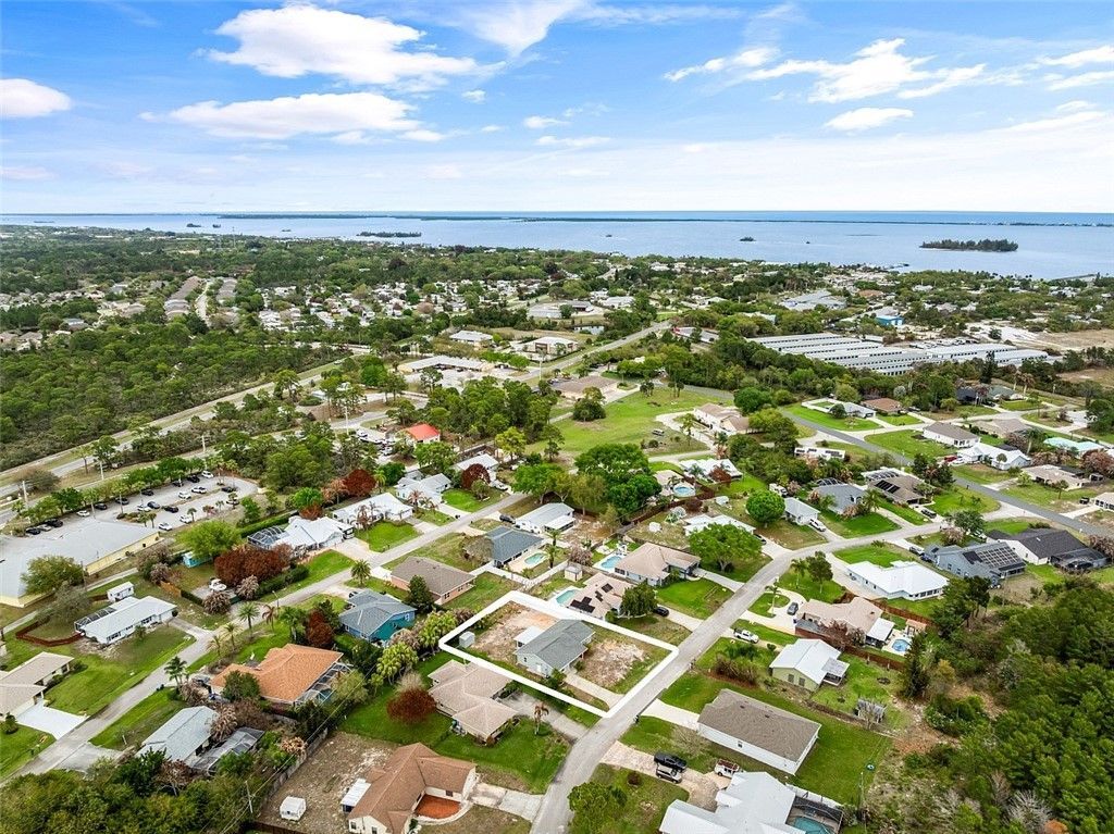 443 Azine Terrace, Sebastian, FL 32958 Photo