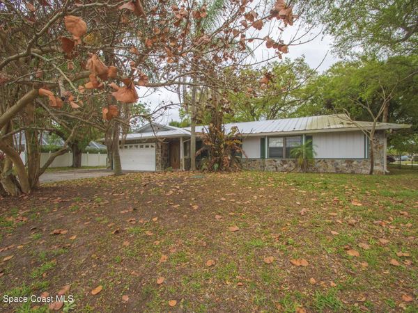 697 Barber Street , Sebastian, FL 32958