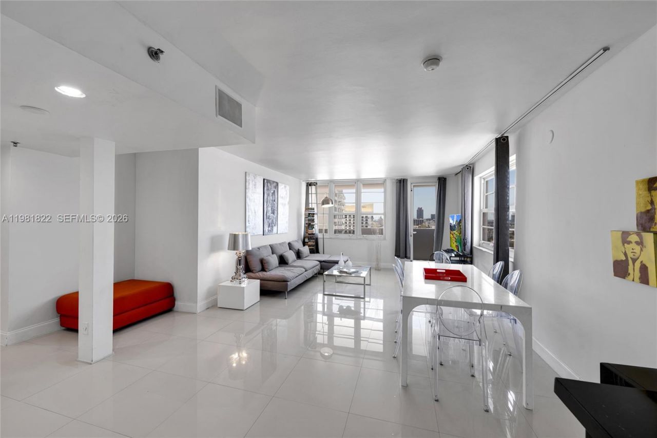 100 Lincoln Rd, Unit 1511, Miami Beach, FL 33139 Photo