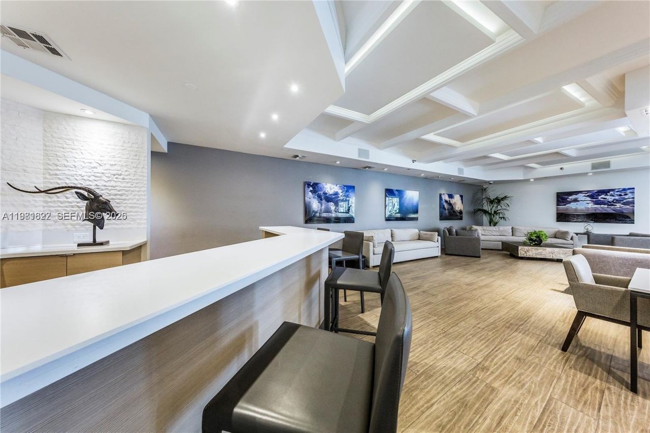 100 Lincoln Road , Unit 1511, Miami Beach, FL 33139 Photo