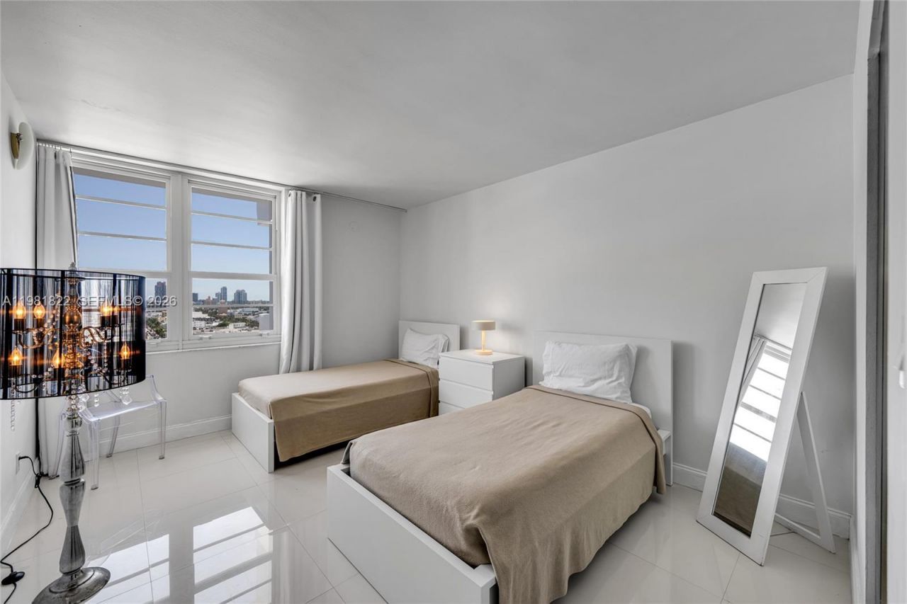100 Lincoln Rd, Unit 1511, Miami Beach, FL 33139 Photo