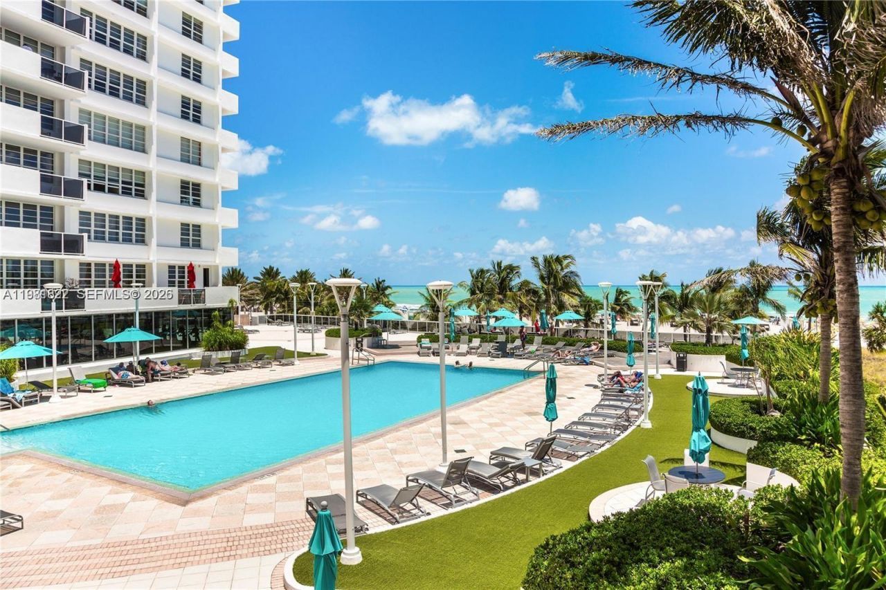 100 Lincoln Rd, Unit 1511, Miami Beach, FL 33139 Photo