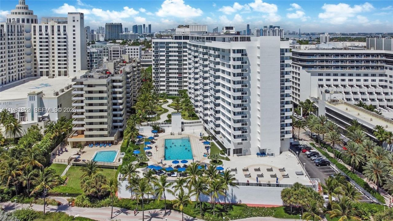 100 Lincoln Rd, Unit 1511, Miami Beach, FL 33139 Photo