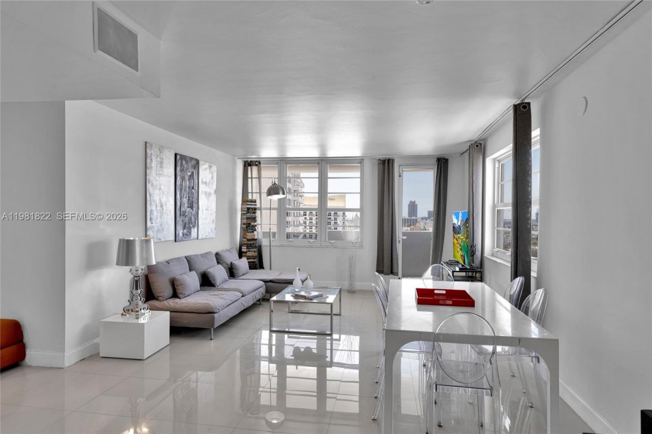 100 Lincoln Rd, Unit 1511, Miami Beach, FL 33139 Photo
