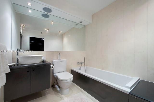 100 Lincoln Road , Unit 1511, Miami Beach, FL 33139 Photo