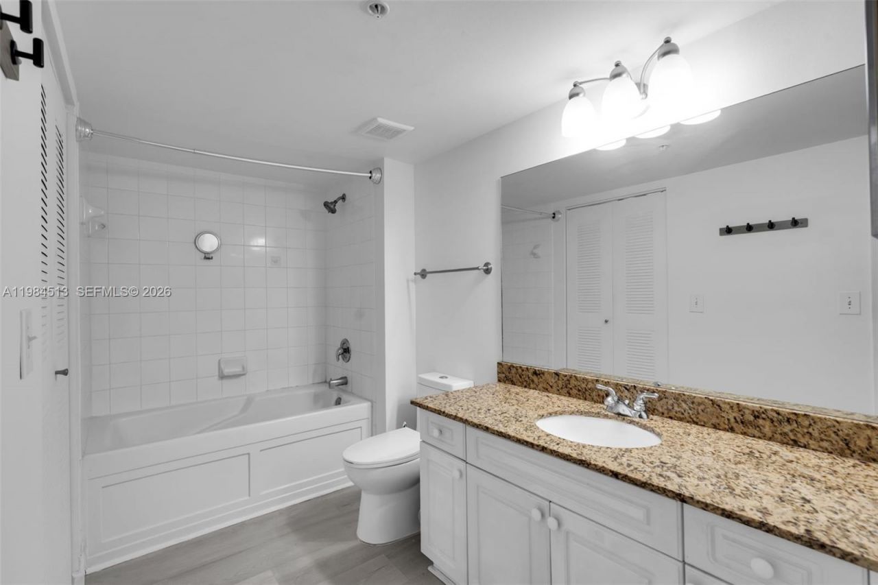 520 SE 5th Ave , Unit 1307, Fort Lauderdale, FL 33301 Photo