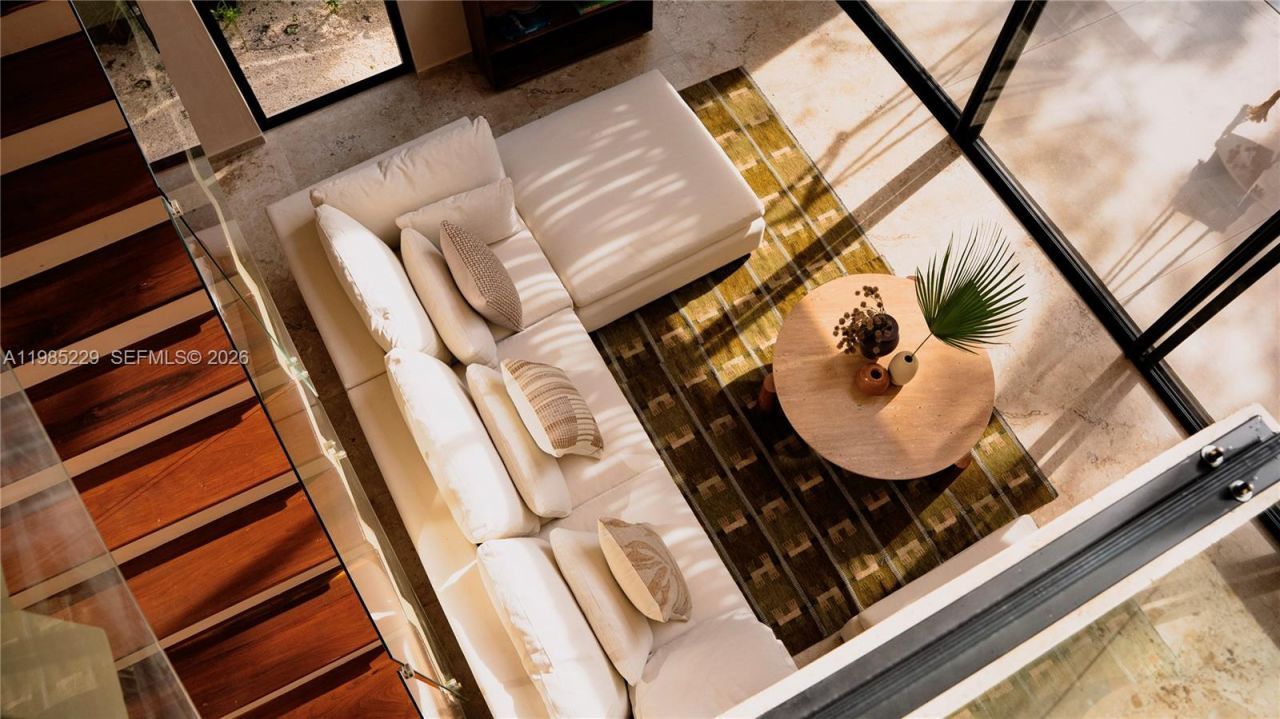 5gwv+2h N/a, Miami, FL 33133 Photo