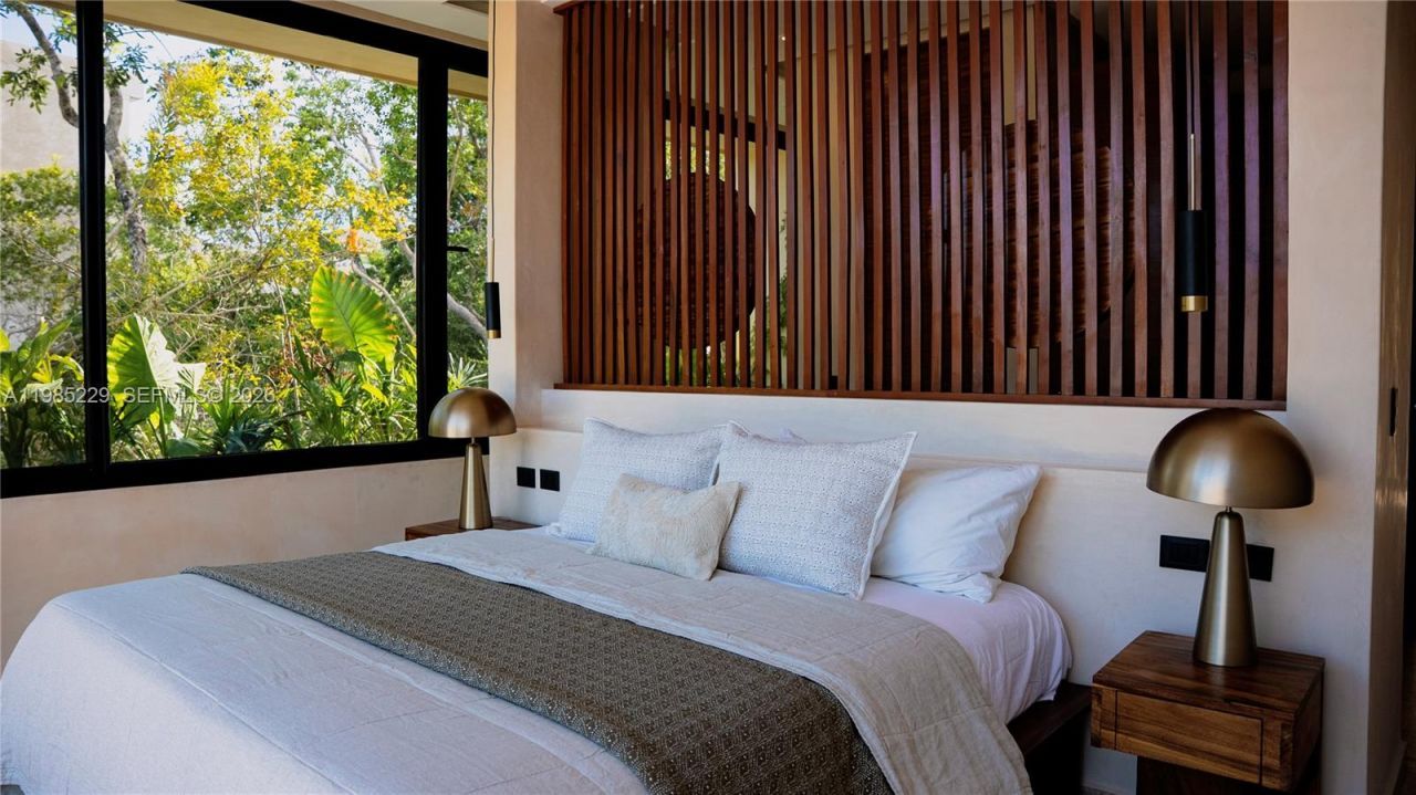 5gwv+2h N/a, Miami, FL 33133 Photo