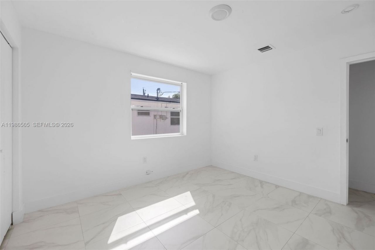 1445 NW 34th St , Unit 1445, Miami, FL 33142 Photo
