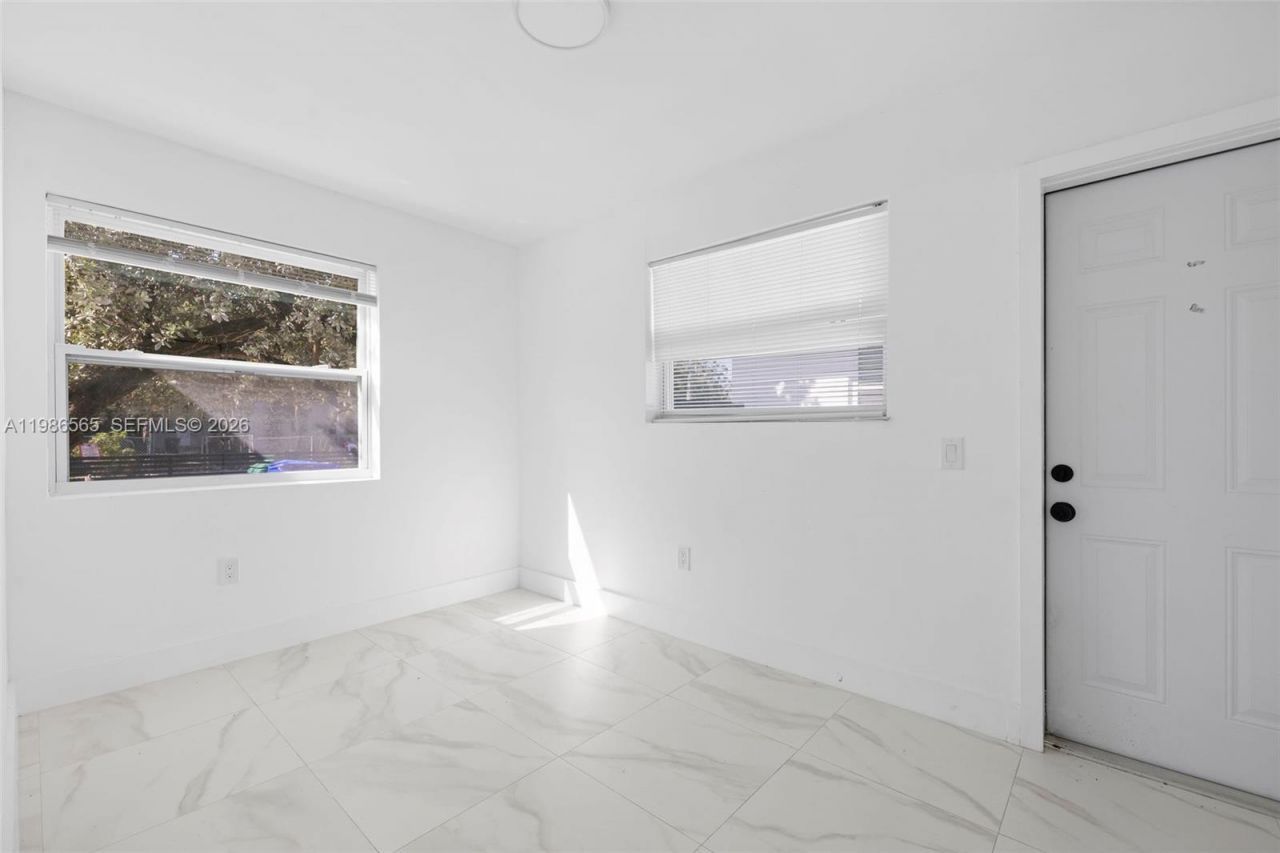 1445 NW 34th St , Unit 1445, Miami, FL 33142 Photo