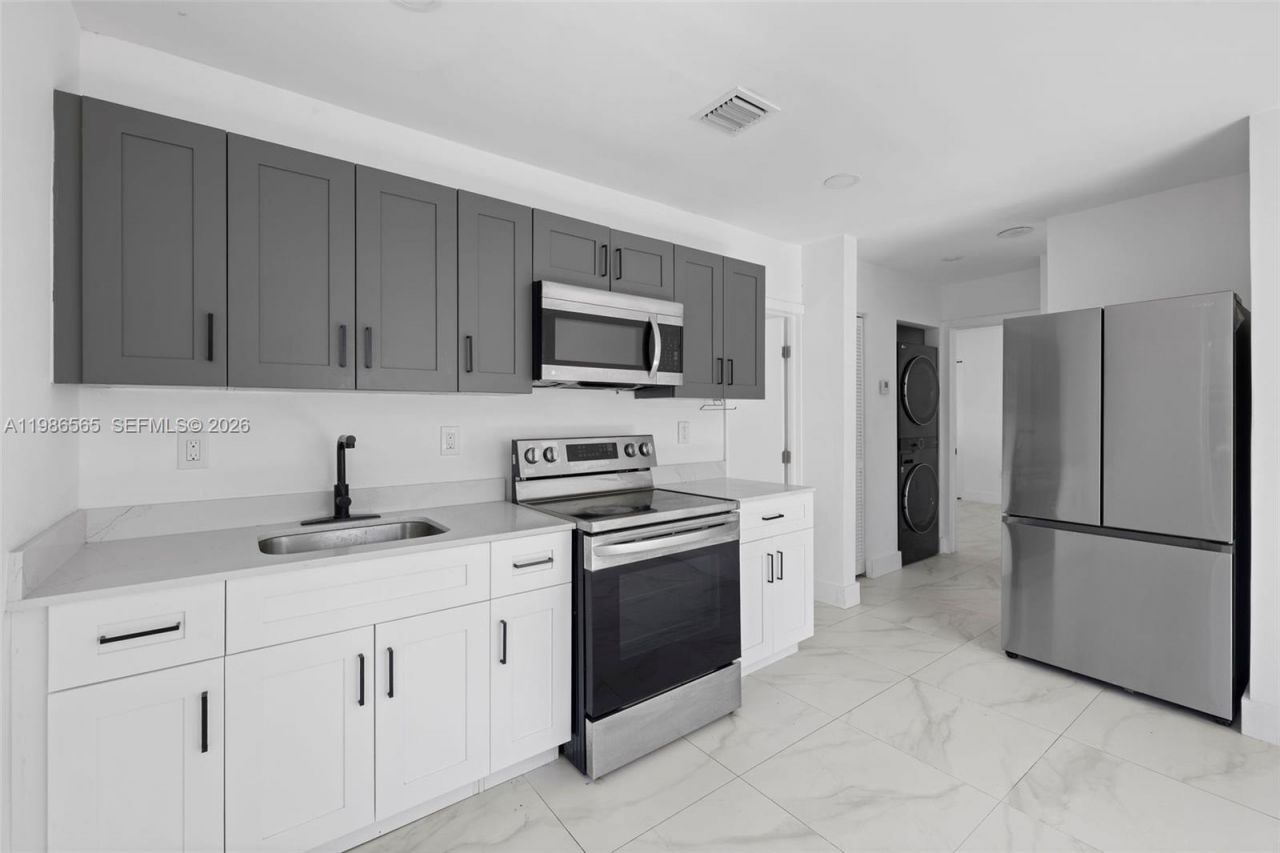1445 NW 34th St , Unit 1445, Miami, FL 33142 Photo