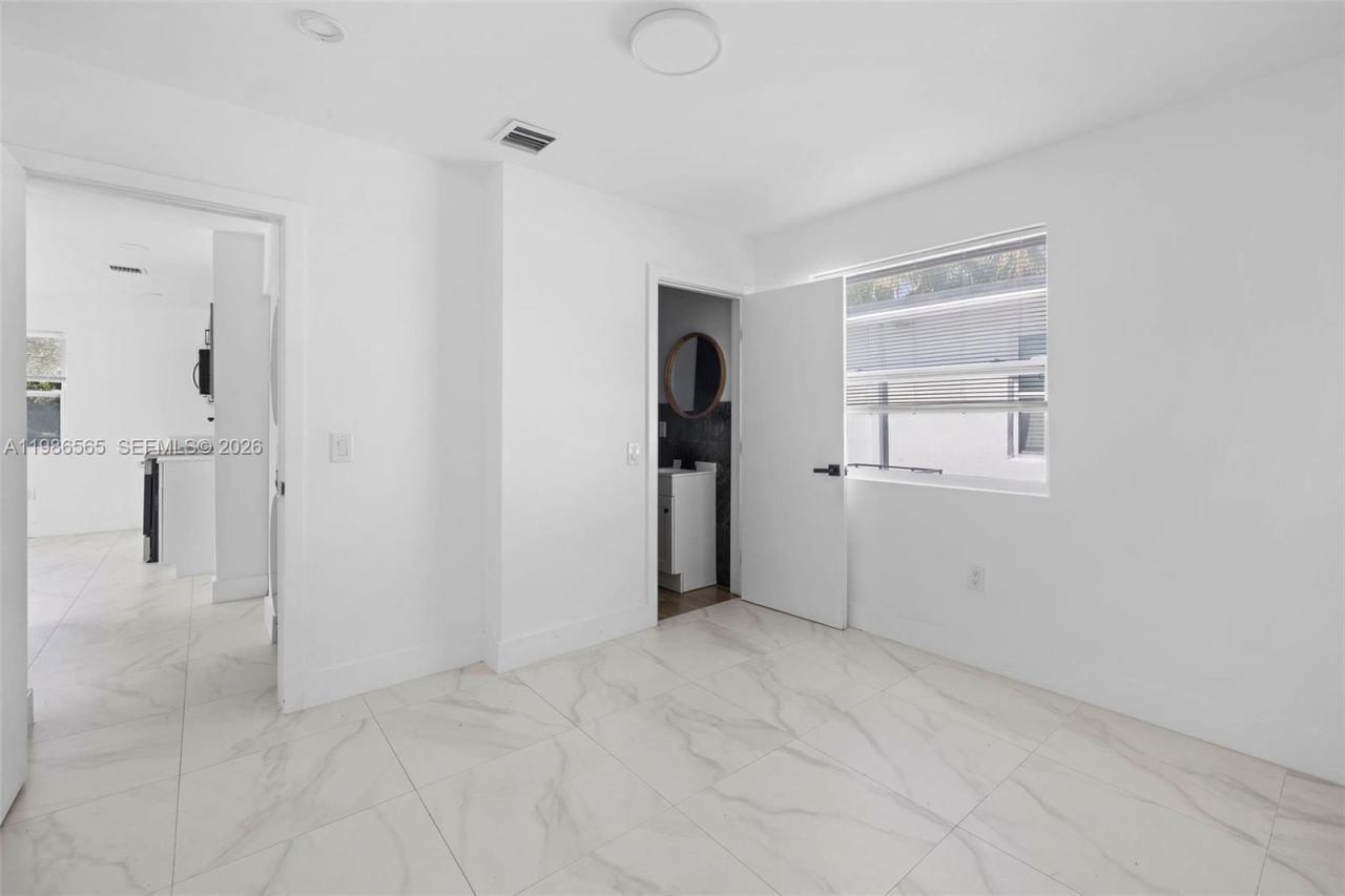 1445 NW 34th St , Unit 1445, Miami, FL 33142 Photo