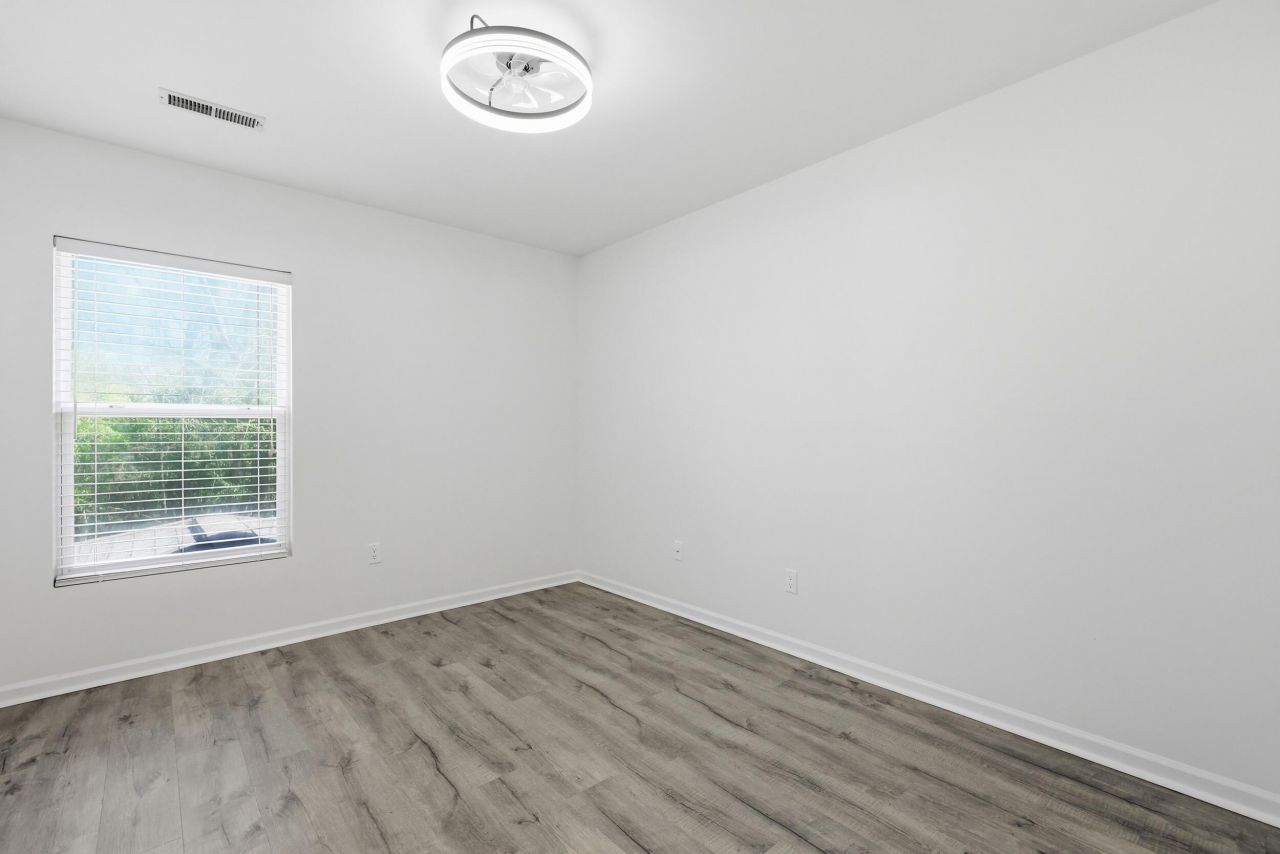 5150 Trump Street Photo 28