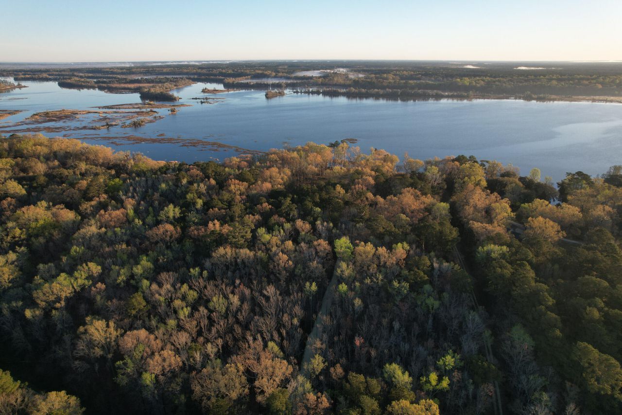 554 Point Comfort Road Photo 7