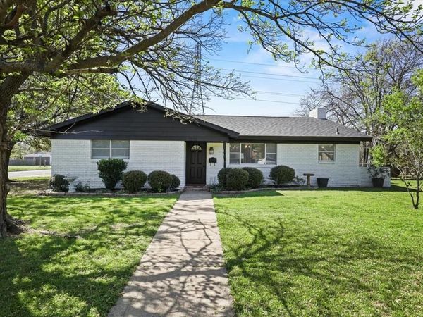 7332 Deville Drive, North Richland Hills, TX 76180