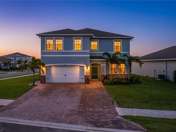 202 Spring Hill Lake LOOP, CAPE CORAL, FL 33993