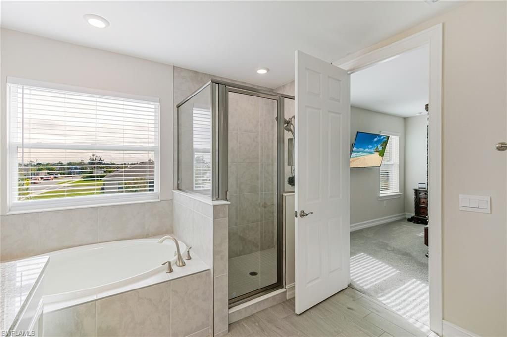 202 Spring Hill Lake Loop, Cape Coral, FL 33993 Photo