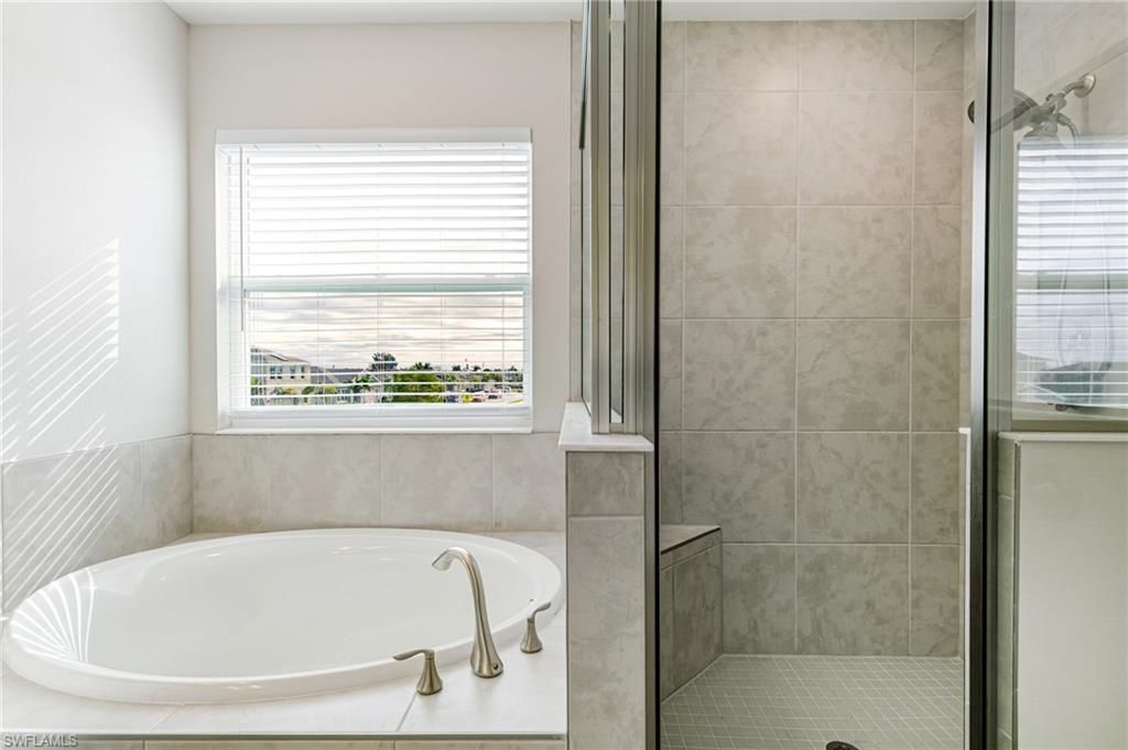 202 Spring Hill Lake Loop, Cape Coral, FL 33993 Photo