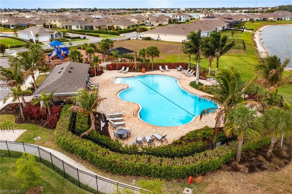 202 Spring Hill Lake Loop, Cape Coral, FL 33993 Photo