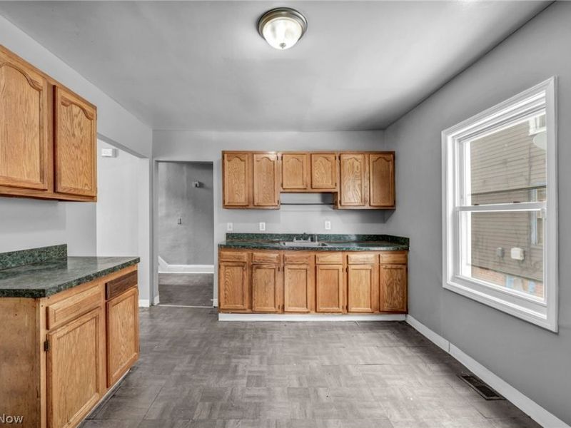 12805 Parkhill Avenue , Cleveland, OH 44120 Photo 18