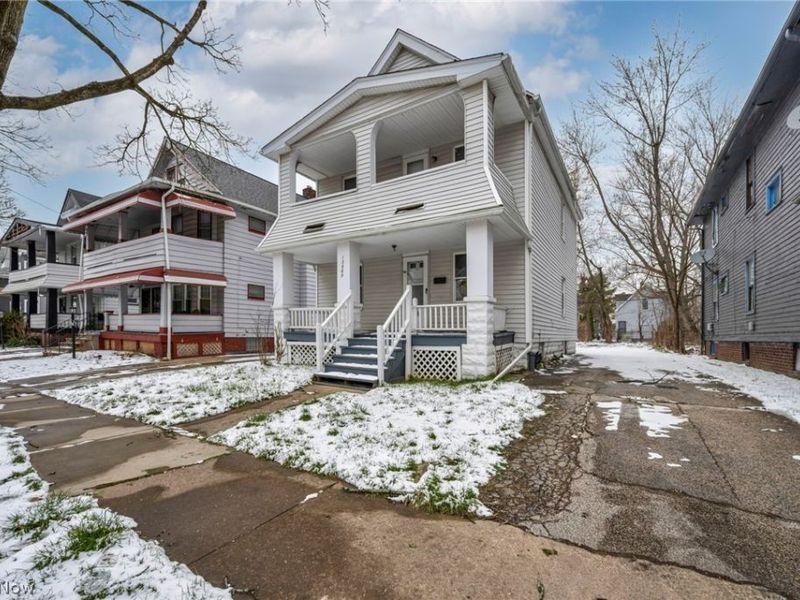 12805 Parkhill Avenue , Cleveland, OH 44120 Photo 3