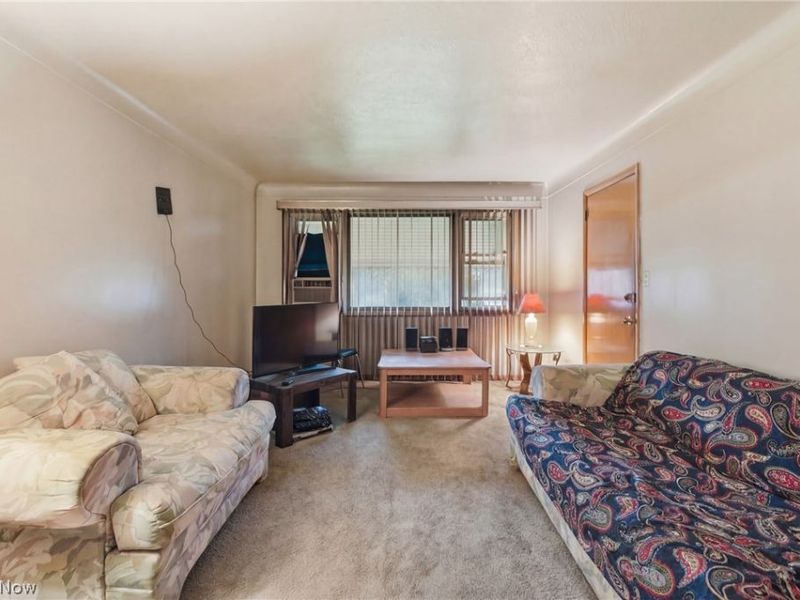 2497 E124 Street , Cleveland, OH 44120 Photo 3