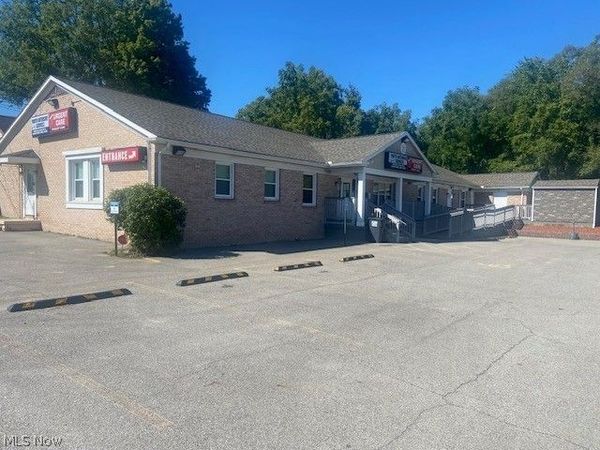 238 S Meridian , Youngstown, OH 44509