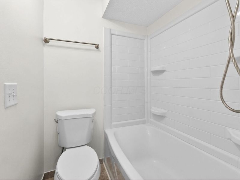 195 Parkwood Avenue , Pickerington, OH 43147 Photo 44