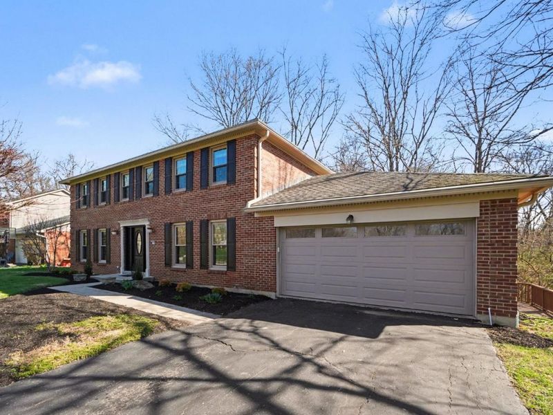 6186 S Shadow Hill, Loveland, OH 45140 Photo 2