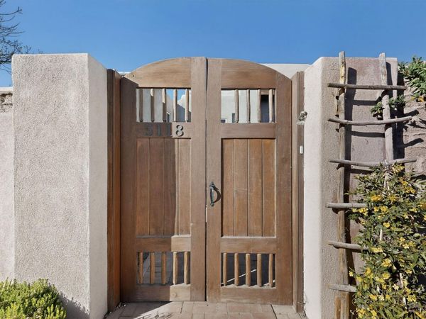 5118 Guadalupe Trail NW, Albuquerque, NM 87107