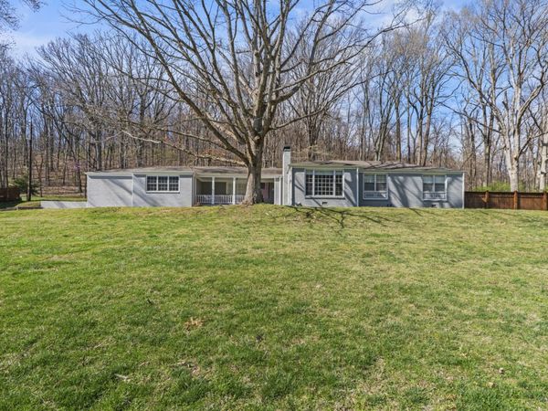 1020 Norfleet Dr, Nashville, TN 37220