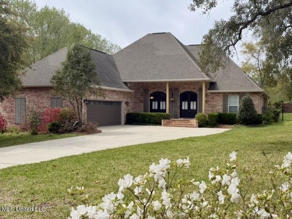 2062 Mauvilla Cove, Biloxi, MS 39531