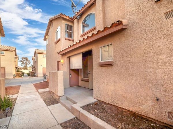 555 Roxella Lane , Unit B, Las Vegas, NV 89110