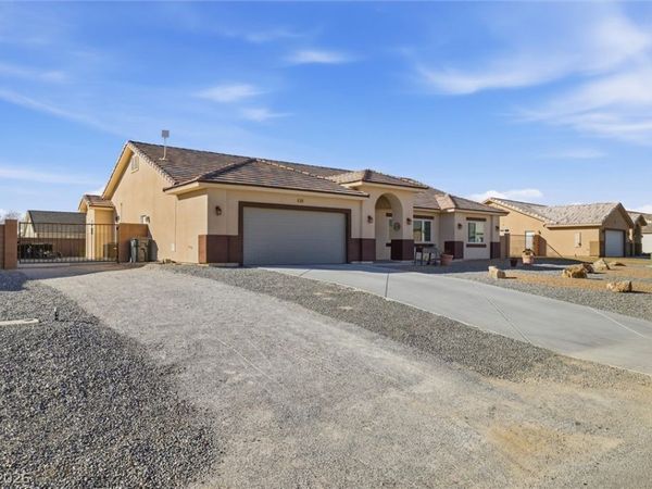 4800 Honey Locust Drive, Pahrump, NV 89061