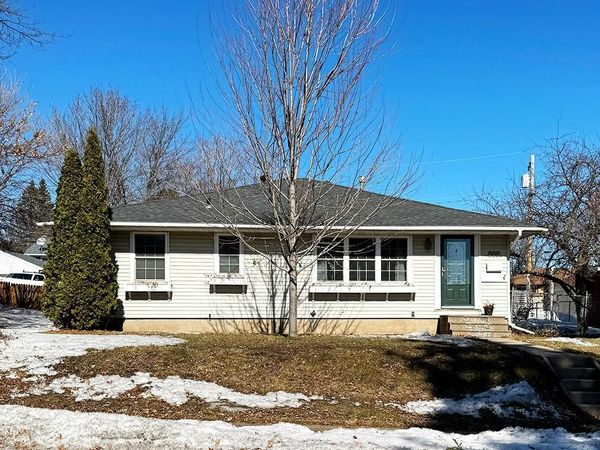 811 N 7th Street, Virginia, MN 55792