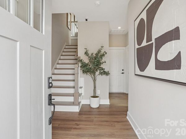 7048 Westrow Avenue , Charlotte, NC 28278